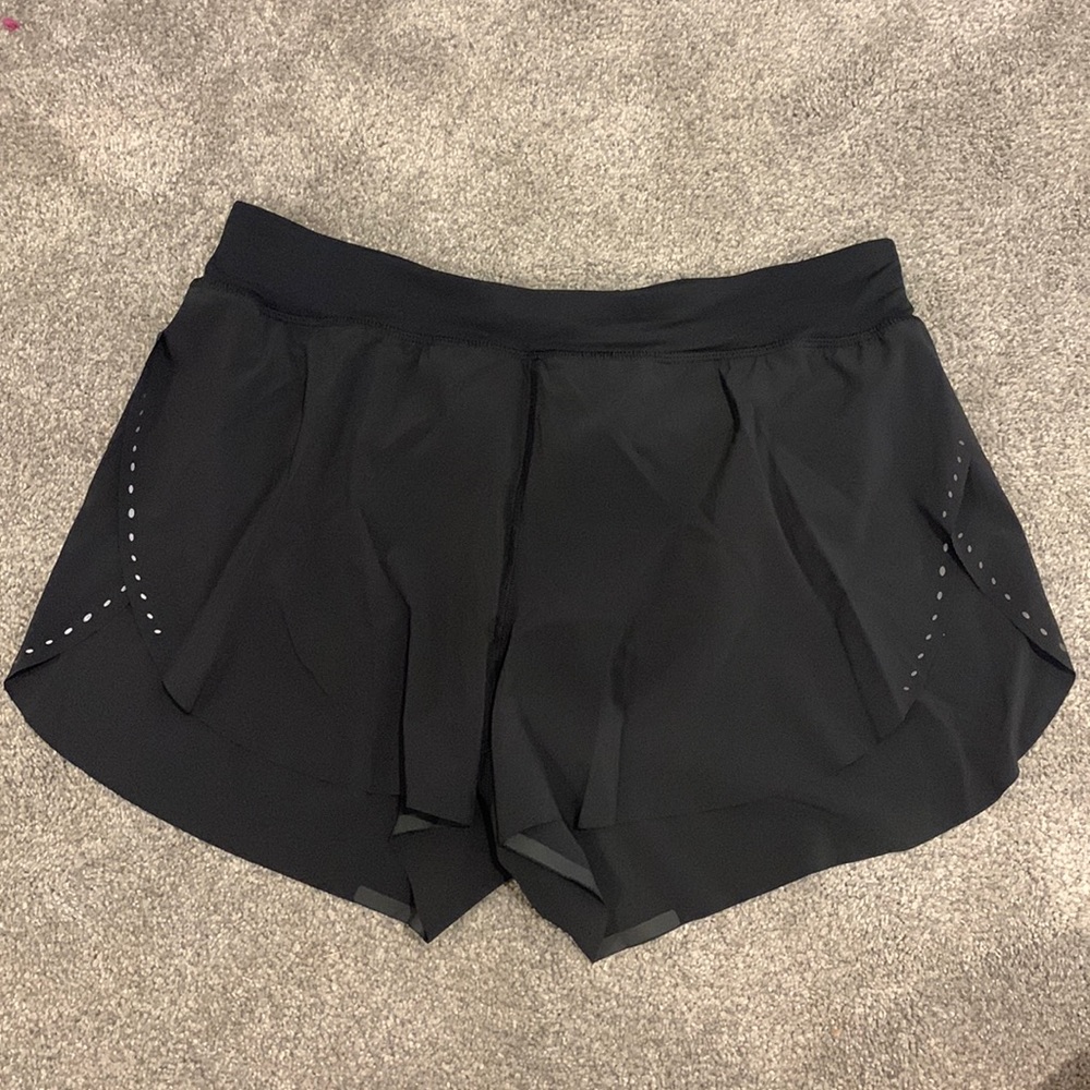 Lululemon Find Your Pace Short